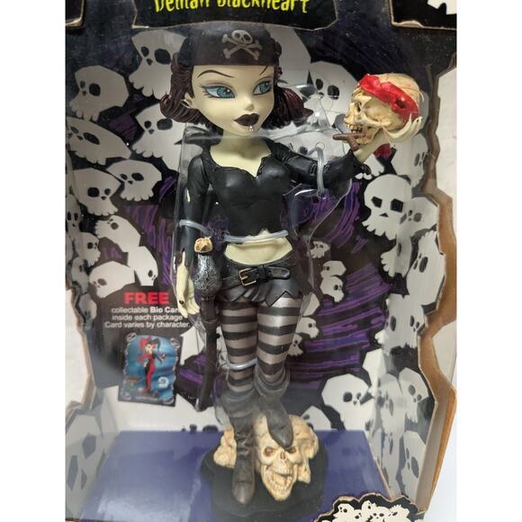 BeGoths Collectible Bleeding Edge “Delilah Blackheart” Doll - Series 5 NIB - Picture 2 of 11